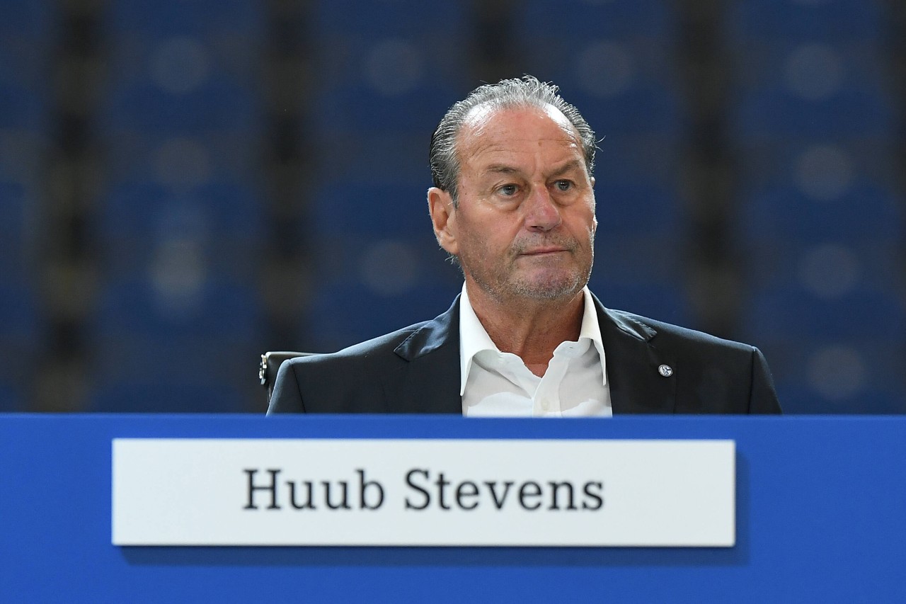 Huub Stevens hält zu Grammozis.