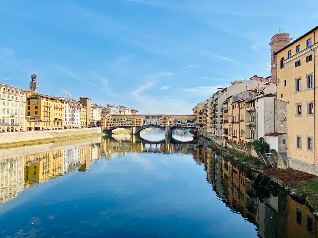 Blick auf die Ponte Vecchio in Florenz.