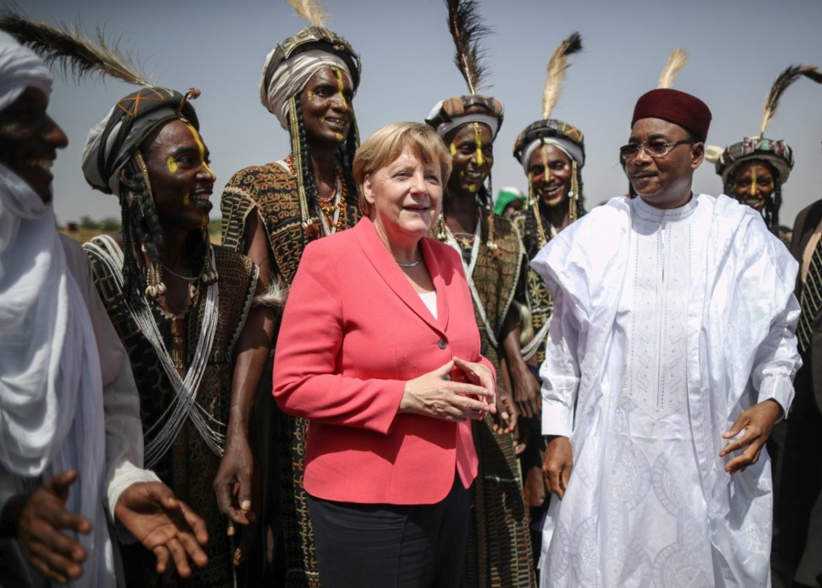 Kanzlerin Merkel Afrika.jpg