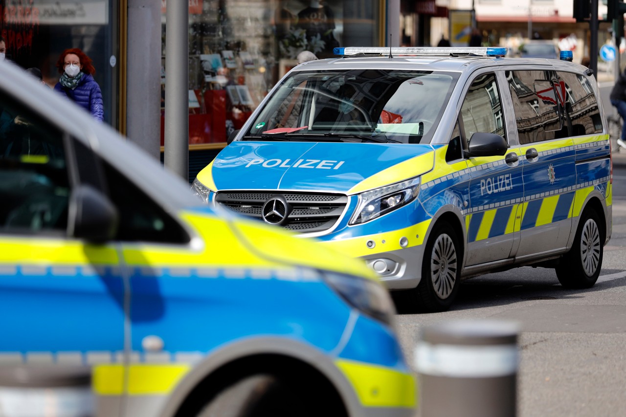 Köln: Die Polizei ermittelt nach brutalen Taten in der Domstadt. (Symbolbild)