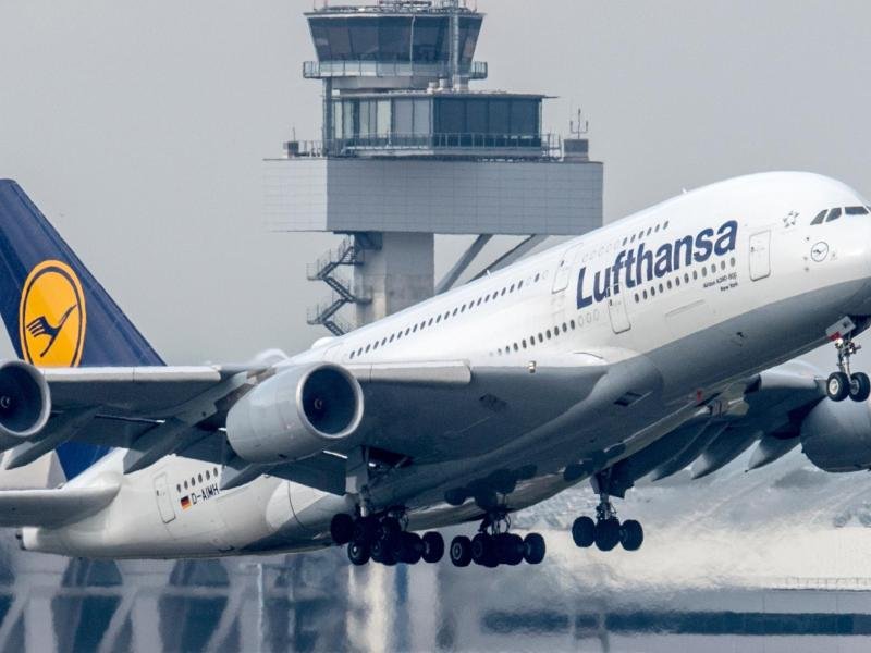 Lufthansa Flugzeug.jpg