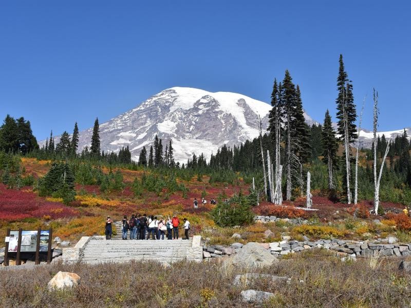 Eine der beliebtesten Touristenattraktionen im Nordwesten der USA: Das Gelände um den Mount Rainier ist bereits seit 1899 ein Nationalpark.