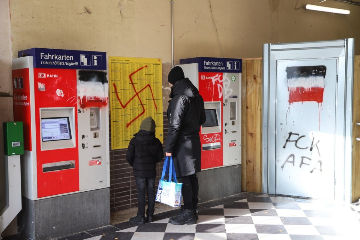 NRW-Schwelm-Bahnhof.jpg