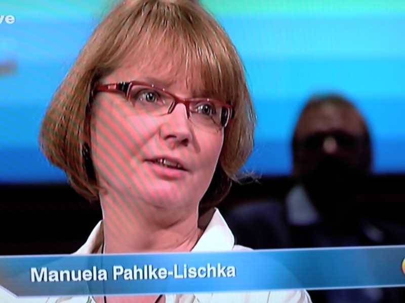 Auch Pierres Stiefmutter Manuela Pahlke-Lischka wagte den Kraftakt und gab live im TV Auskunft.