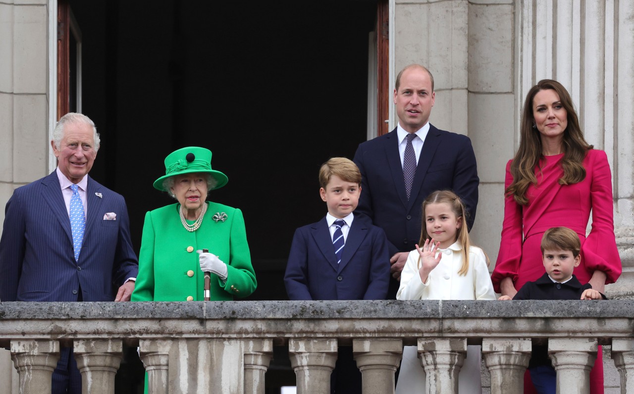 Für Queen Elizabeth II. kamen einige Promis zum Thronjubiläum zusammen.