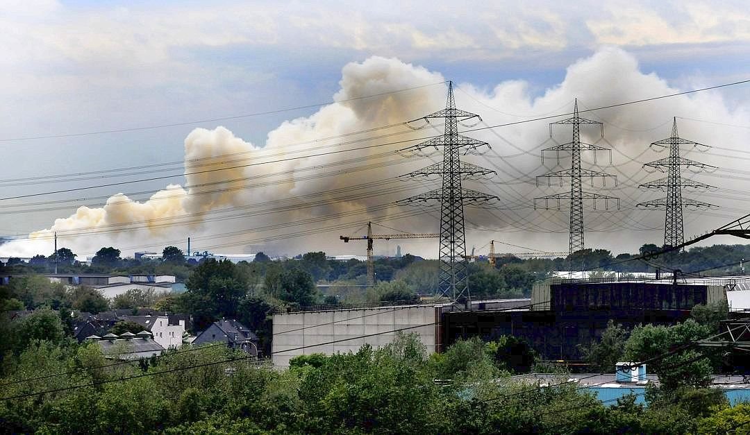 Rauchwolke Krefeld Großbrand Düngemittel