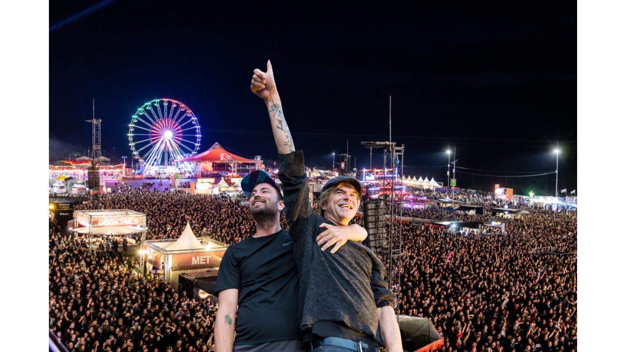 „Die Toten Hosen“-Frontmann und Campino (r.) und Rapper Materia traten bei Rock am Ring 2022 zusammen auf.