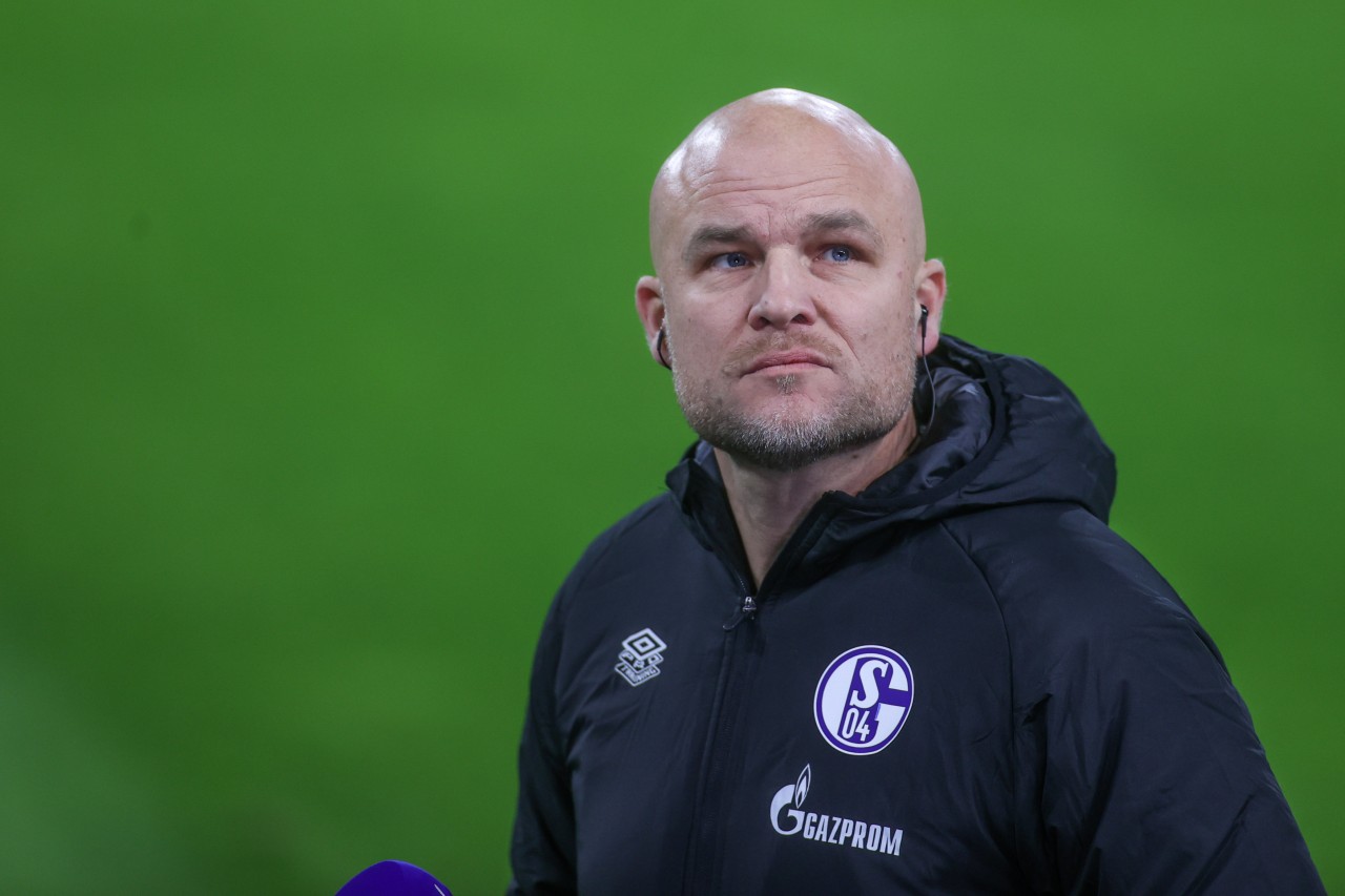 FC Schalke 04: Rouven Schröder spricht Klartext. 