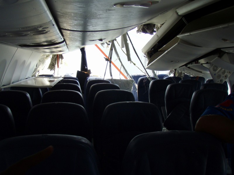 Ein Blick in die Boeing nach der Bruchlandung.