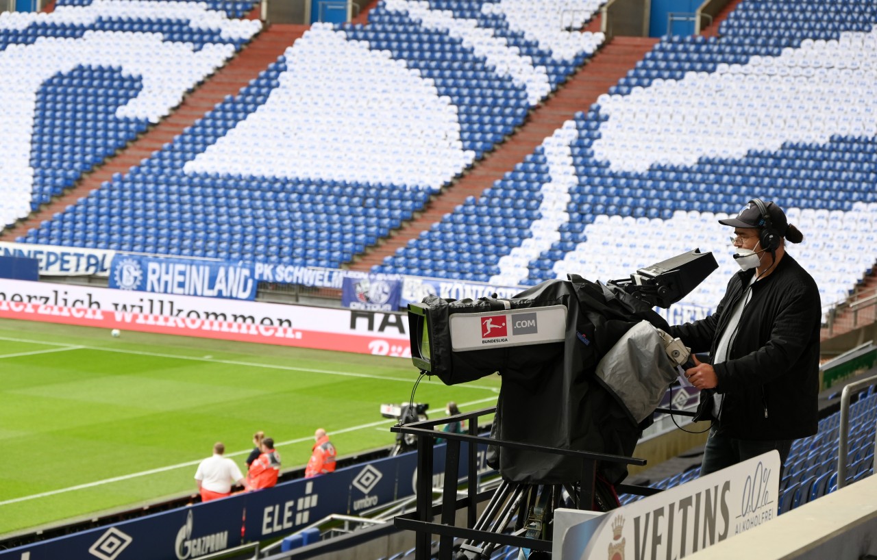 FC Schalke 04: Fans können sich wohl bald auf ein ganz besonderes Erlebnis freuen. (Symbolbild)