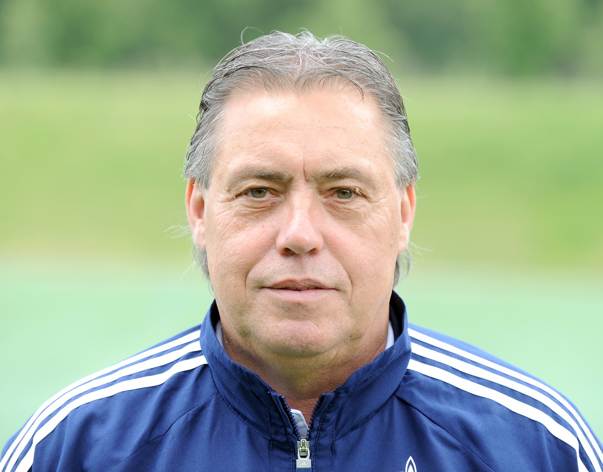 Manfred Dubski als Co-Trainer der Schalker U23.