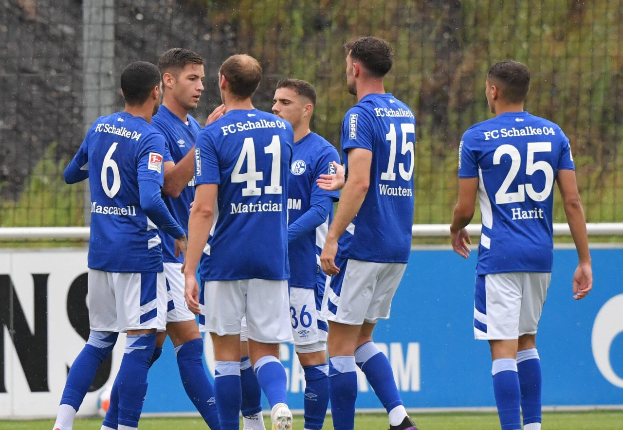 Schalke testete am Dienstag gegen Velbert.