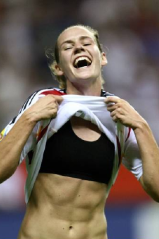 Simone Laudehr zeigte nach ihrem Treffer im WM-Endspiel 2007 ihre Bauchmuskeln. (Foto: imago)
