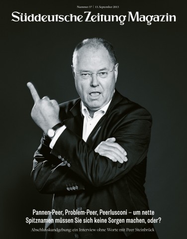 Peer Steinbrück (SPD) 2013 auf dem Cover der Süddeutschen Zeitung. Das Bild löste einen Eklat im Wahlkampf aus. 