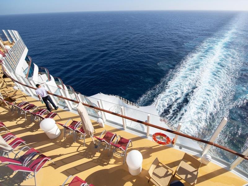 Volle Kraft voraus! Im Mai startet Aida Cruises neue Kreuzfahrten von Korfu aus.