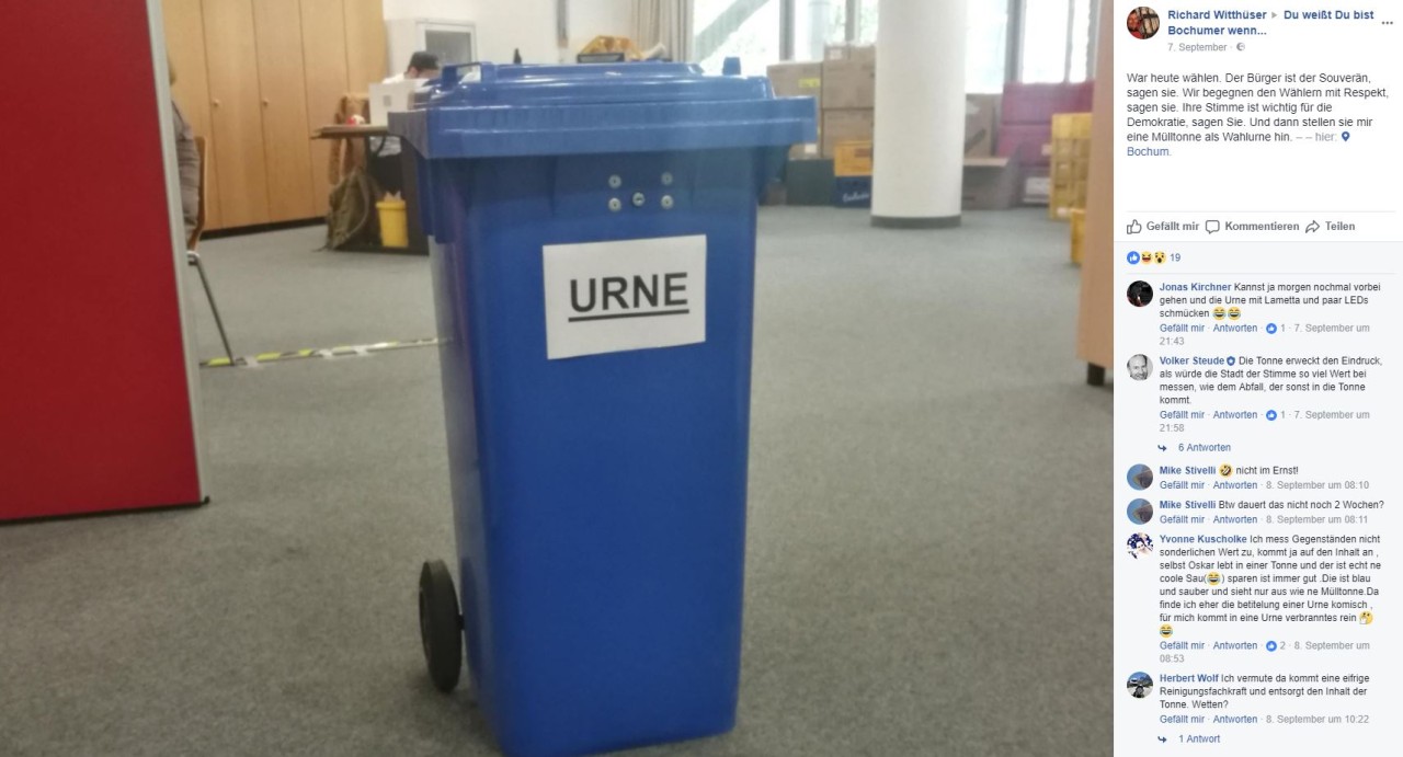 Die Wahlurne bei der Stadt Bochum ist eine Mülltonne.