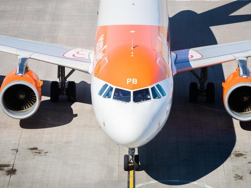 Wegen Personalmangels hat Easyjet einen Teil seines Flugprogramms gestrichen. Betroffen sind bis Ende August täglich zwölf Flüge von und zum BER.