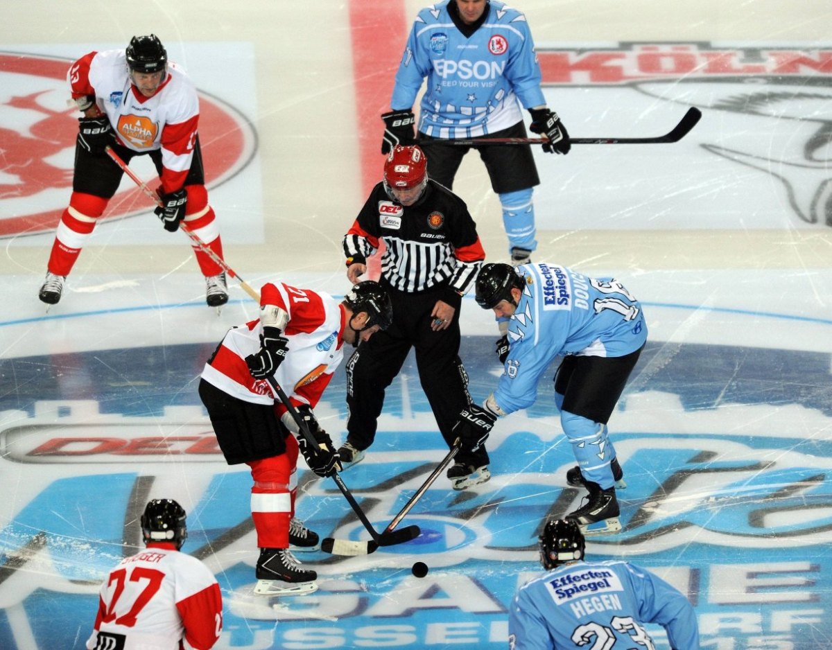 Wintergame Düsseldorfer EG Kölner Haie.jpg