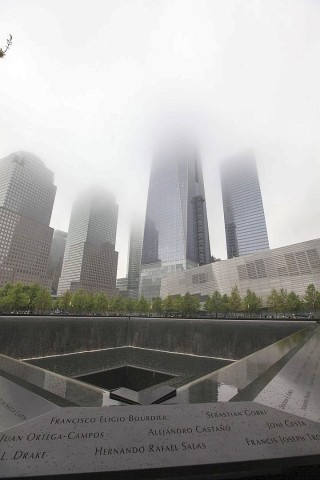 Gedenkstätte am Fuße des World Trade Centers.