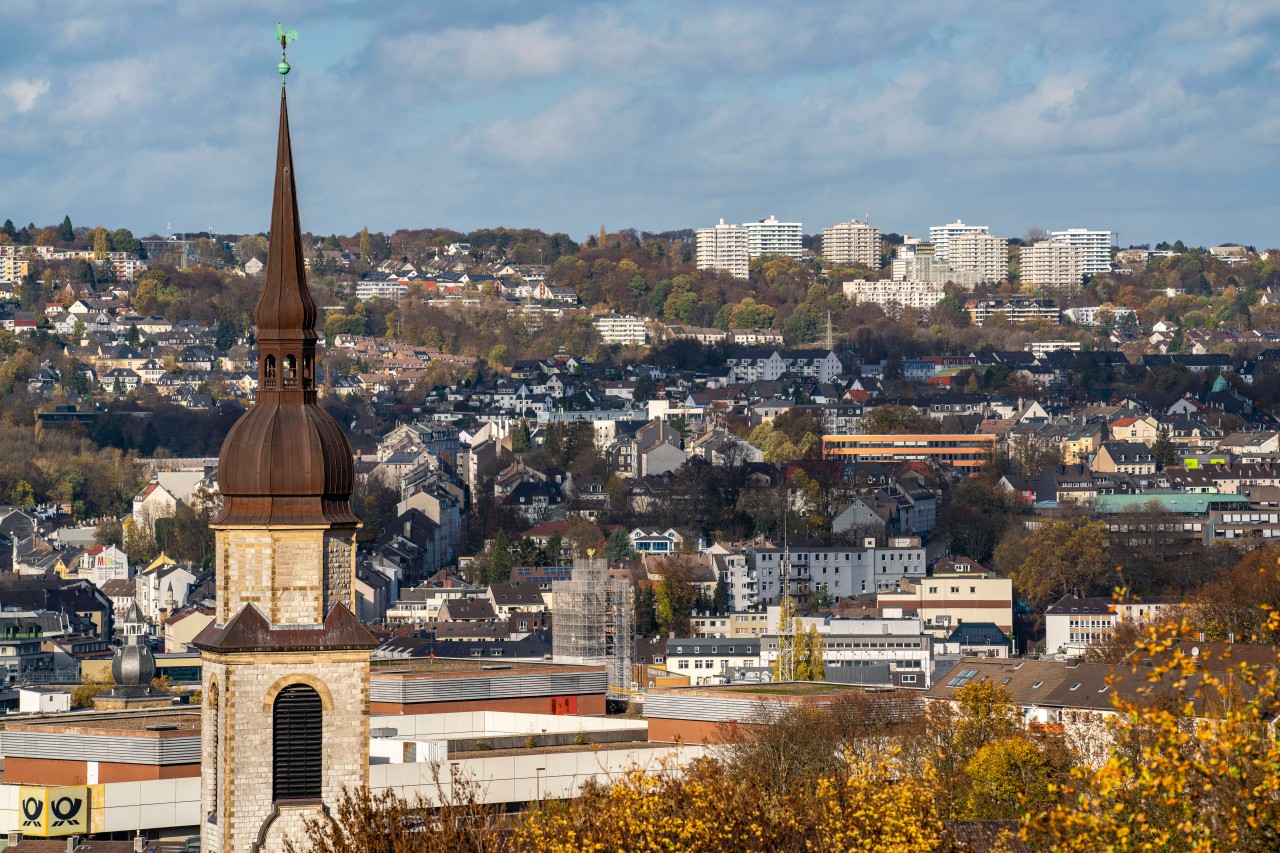 Größte Städte NRW: Wuppertal hat von 2019 auf 2020 kaum Einwohner verloren. (Symbolbild) Größte Städte NRW: Wuppertal hat von 2019 auf 2020 kaum Einwohner verloren. (Symbolbild)
