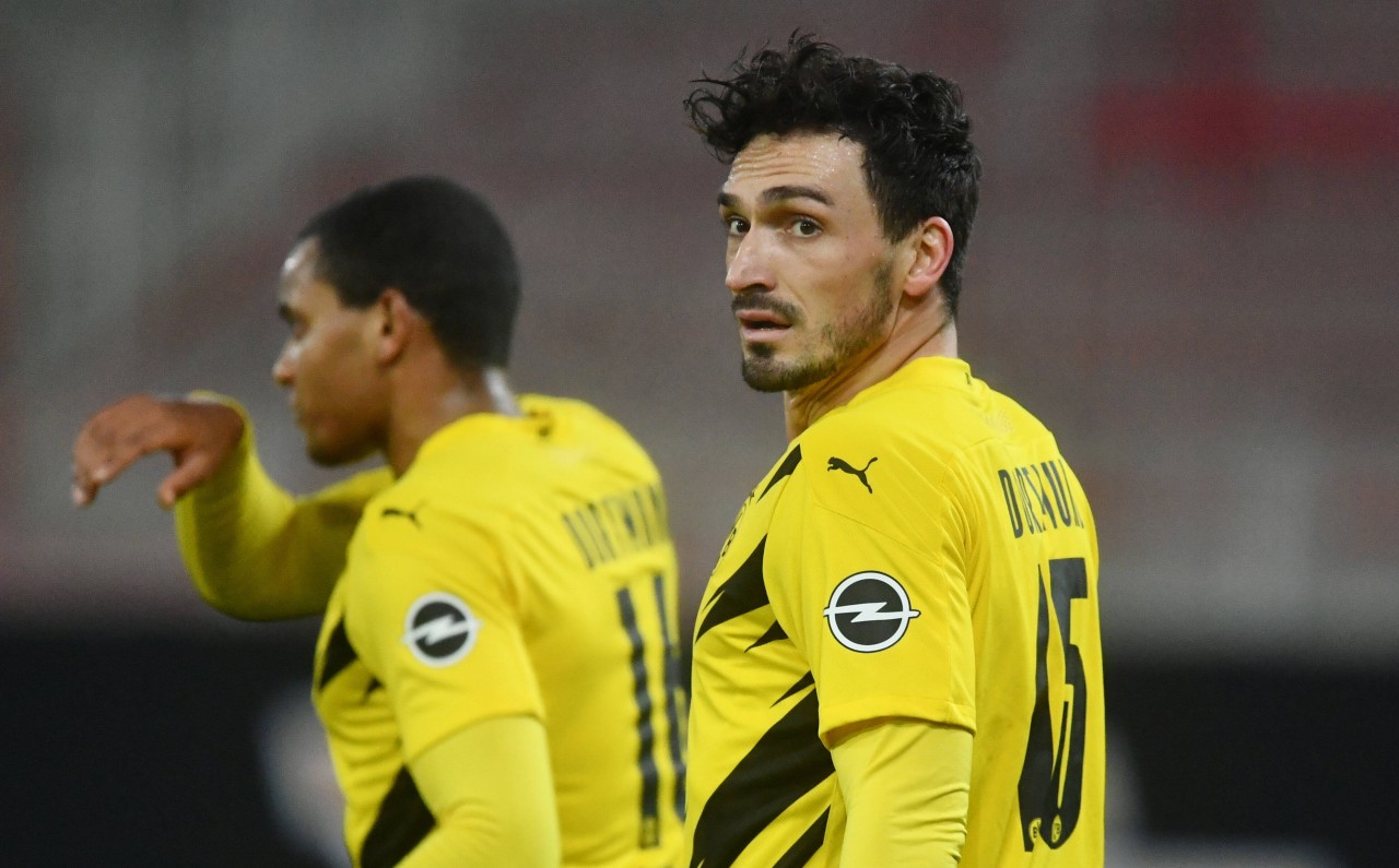 Borussia Dortmund hat derzeit nur zwei fitte Innenverteidiger. Muss nachgelegt werden?