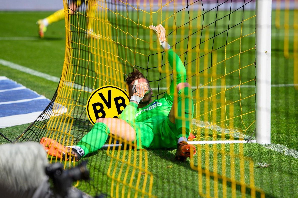borussia-dortmund-marcel-lotka.jpg