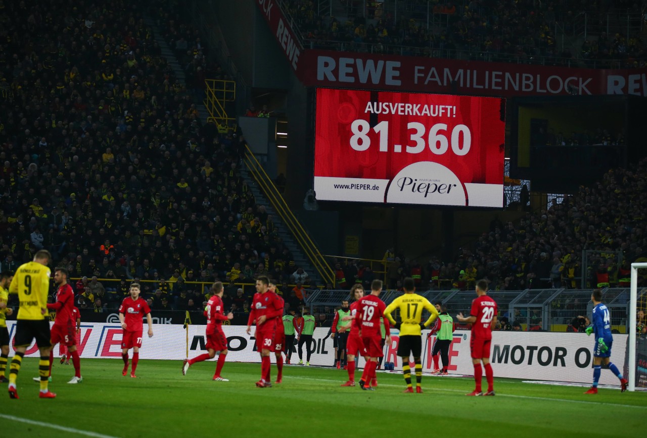 Bei Borussia Dortmund ist Gerd Pieper eine Ikone – und präsentiert seit vielen Jahren die Zuschauerzahl.