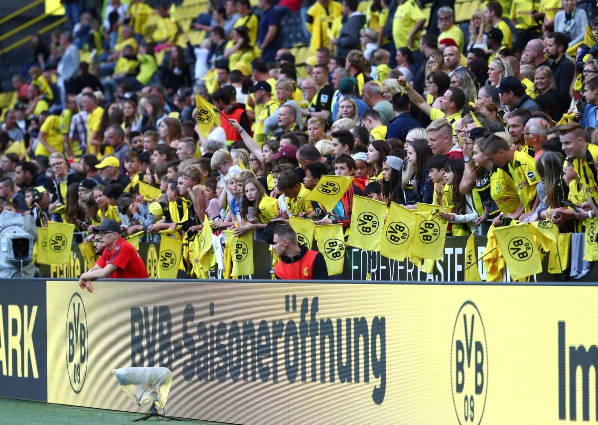 borussia-dortmund-saionseroeffnung.jpg