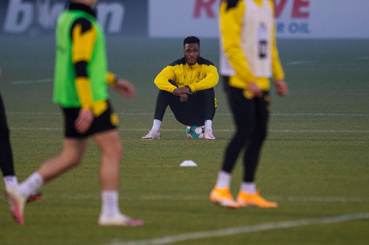 Bei Borussia Dortmund muss Dan-Axel Zagadou noch eine ganze Weile für sein Comeback schuften.