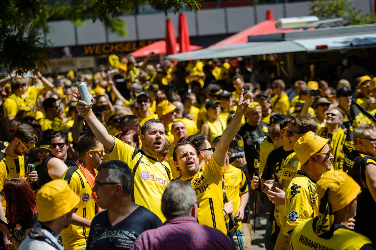 Zu Zehntausenden bevölkerten die Fans von Borussia Dortmund zum Pokalfinale den Breitscheidplatz in Berlin. Doch dieses Jahr ist das nicht drin.