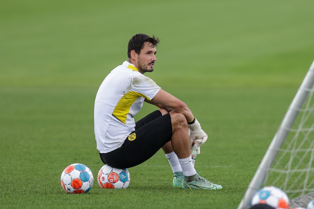 Bei Borussia Dortmund ist Roman Bürki zur Nummer 4 degradiert worden, stand noch nicht einmal im Kader.