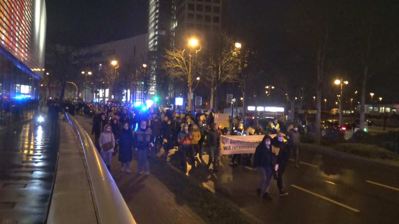 Dortmund: Die Polizei musste am Montagabend bei einer Demo einschreiten. 