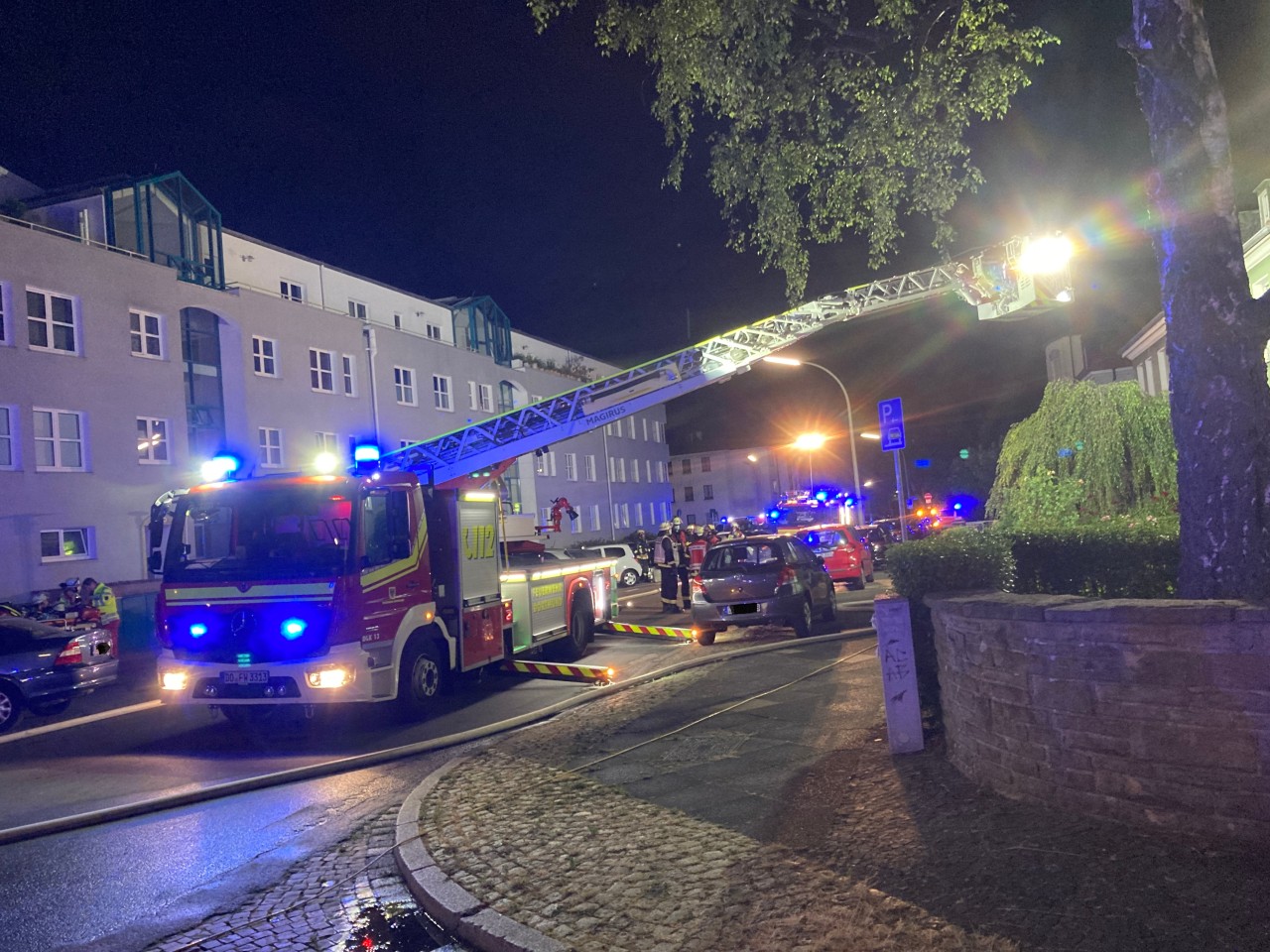 In Dortmund kam es in der Nacht zu Freitag zu einem schlimmen Großbrand.