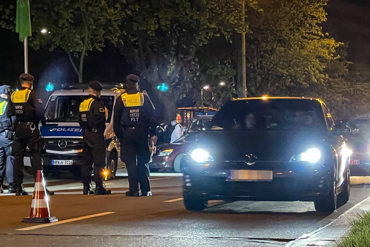 Dortmund: Die Polizei will verstärkt gegen die Raserszene vorgehen. (Symbolbild)