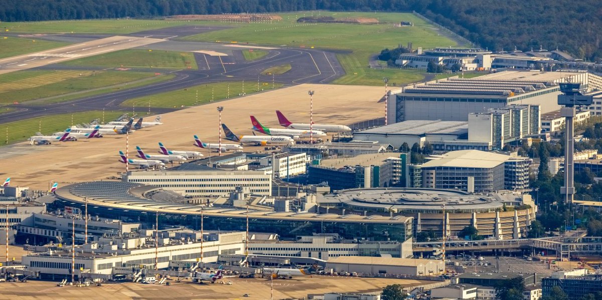 flughafen düsseldorf .jpg