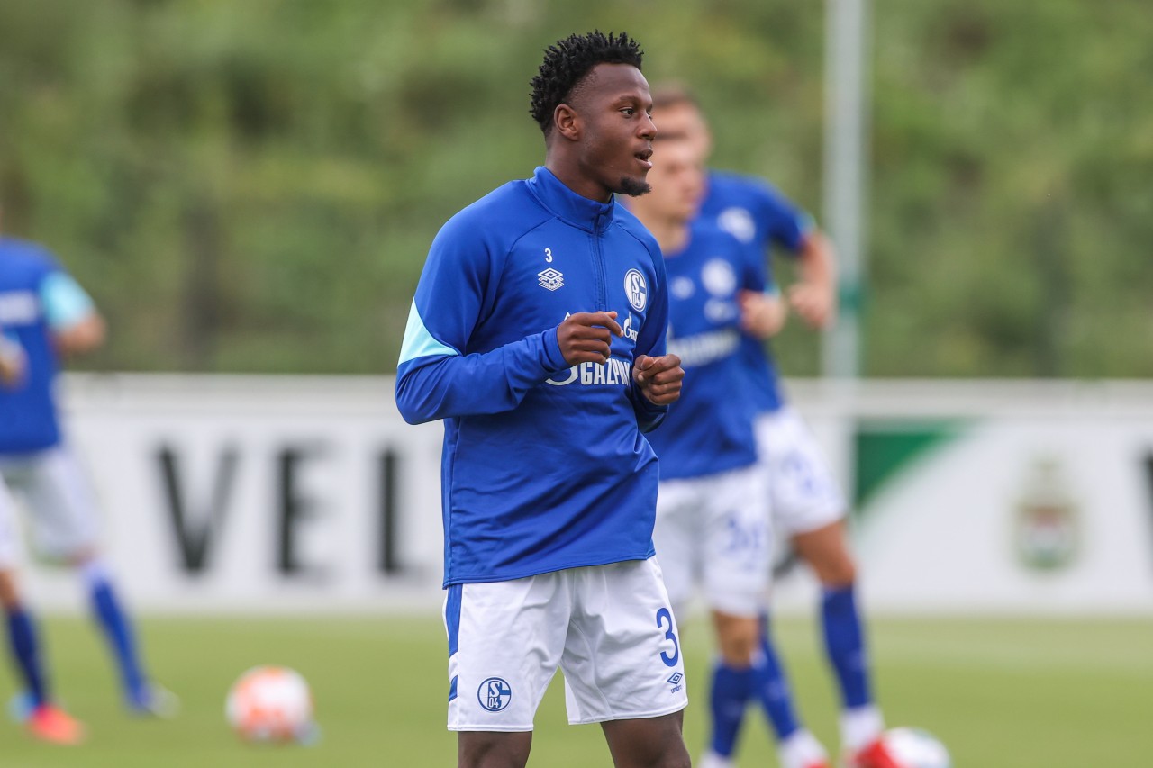 Hamza Mendyl verlässt den FC Schalke 04 für ein Jahr.