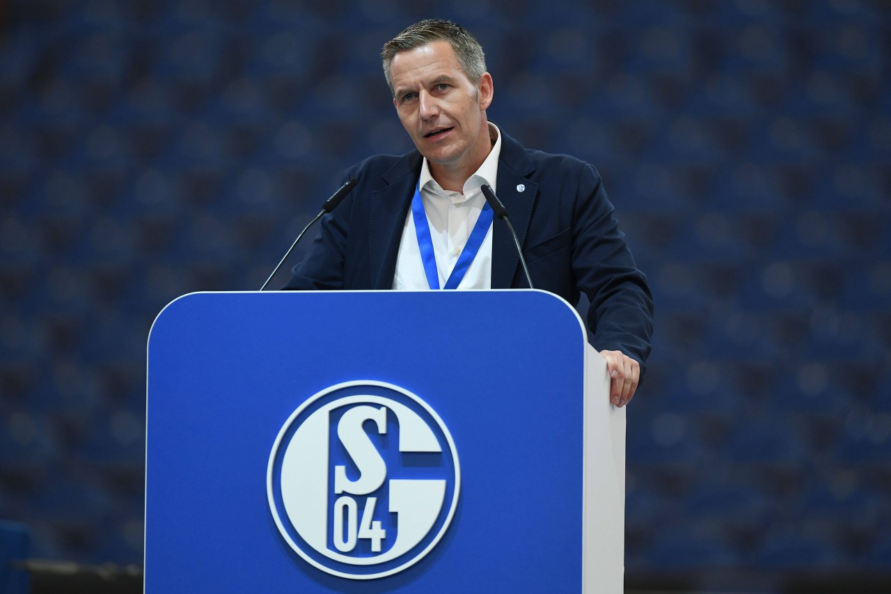FC Schalke 04: Jetzt ist es offiziell! Königsblau hat einen neuen Chef.