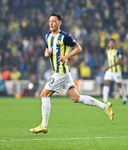Kickt mittlerweile für Fenerbahce Istanbul: Mesut Özil.