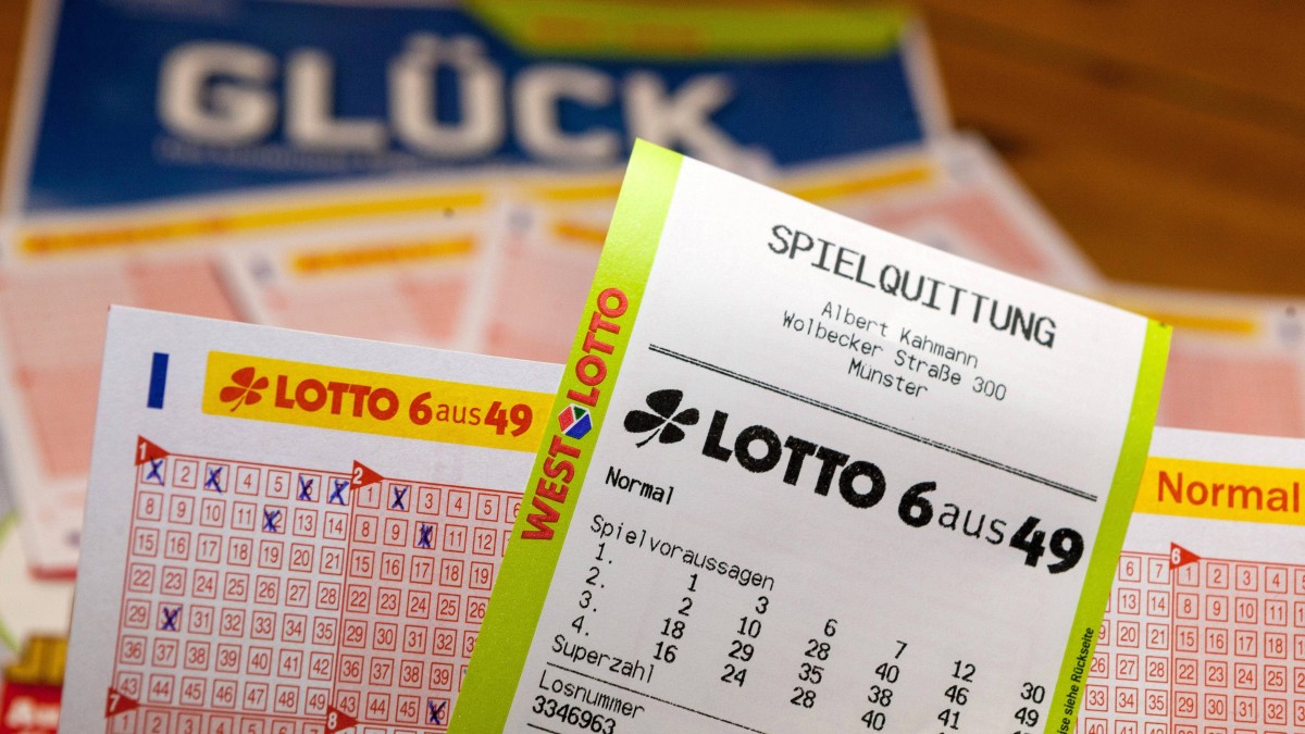 Keine der insgesamt 3400 Annahmestellen in NRW hat am Samstag mehr neue Lottoscheine angenommen. 