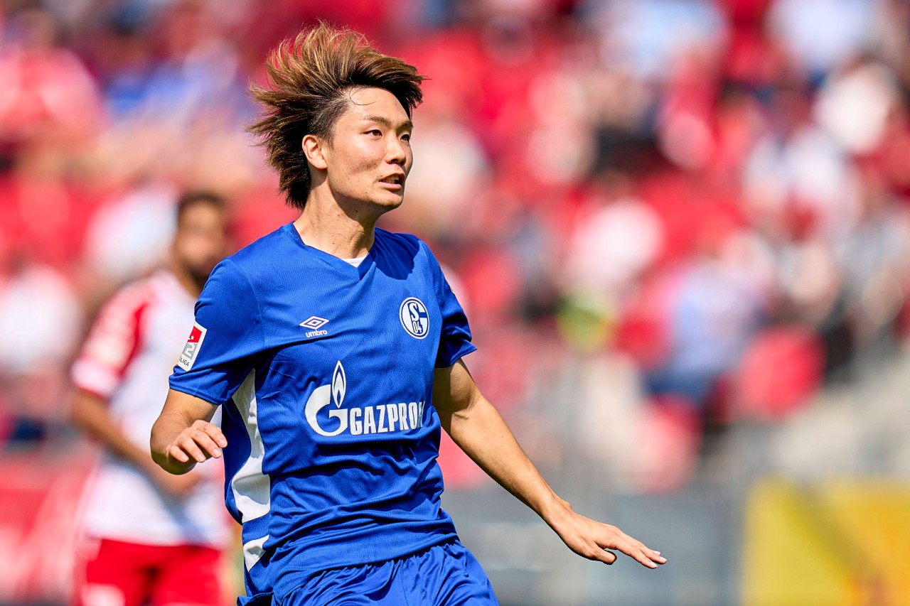 Ko Itakura feierte am Samstag sein Debüt beim FC Schalke.