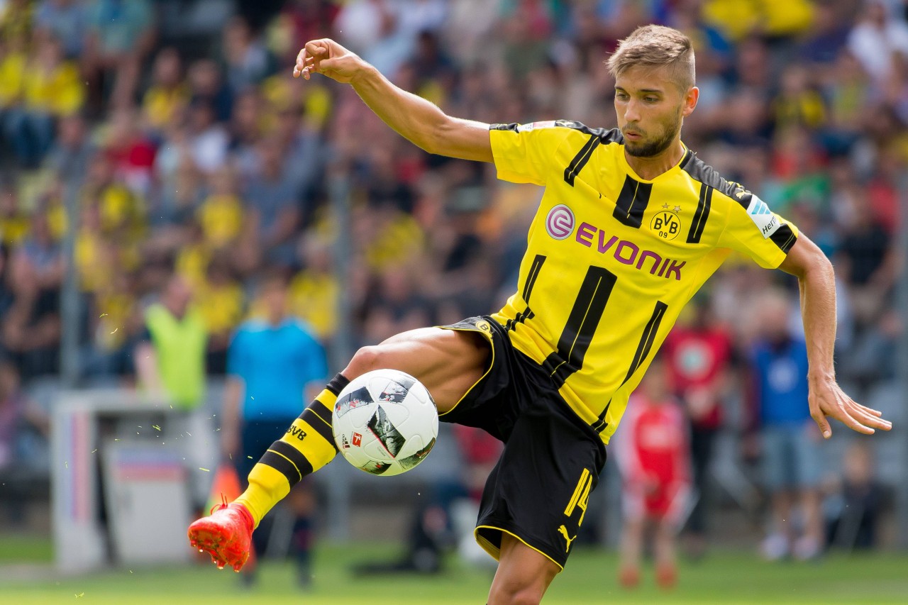 Moritz Leitner stand von 2011 bis 2016 bei Borussia Dortmund unter Vertrag, wurde aber rund die Hälfte dieser Zeit an andere Vereine verliehen.