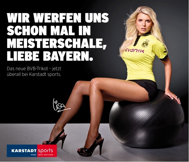 Die sexy Werbung für das neue BVB-Trikot kommt bei den Fans gut an.