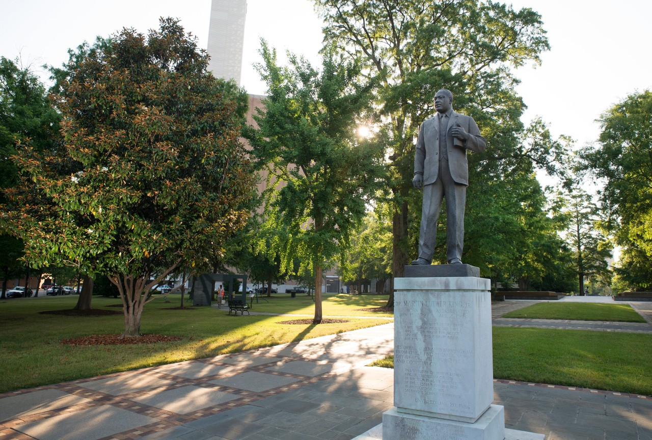 Kelly-Ingram-Park in Birmingham erinnert eine Statue an Martin Luther King.