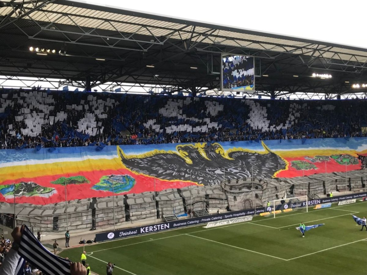 msv-duisburg-choreo-fortuna-derby.jpg