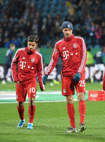 Thomas Müller (r.) soll gegen den BVB erneut den Vorzug vor Philippe Coutinho erhalten.