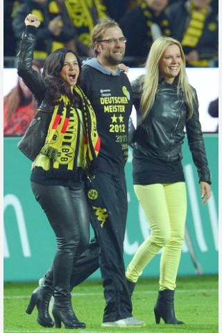 Jola Zorc mit Jürgen Klopp und seiner Ulla