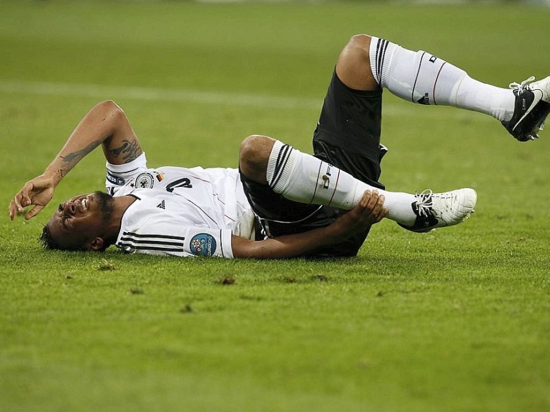 Die deutsche Nationalmannschaft hat bei der EM 2012 ihr erstes Spiel gegen Portugal mit 1:0 gewonnen. Mario Gomez erzielte den umjubelten Siegtreffer.
