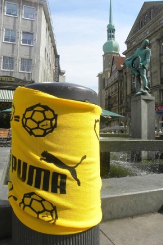 Überall im Stadtgebiet weisen gelbe Werbebanner auf den neuen Ausrüster Puma  für den BvB hin. Am 4. Juli wird das neue Trikot präsentiert.