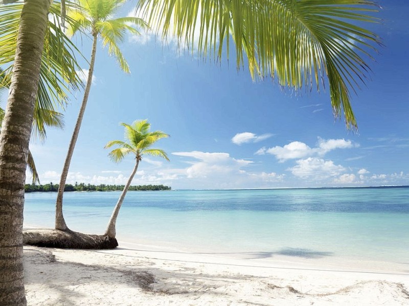 Auf Platz neun, das Urlaubsparadies schlechthin, die Dominikanische Republik. Mit weißem Sandstrand und den karibischen Temperaturen ein herrliches Sonnen-Ziel in den Wintermonaten.