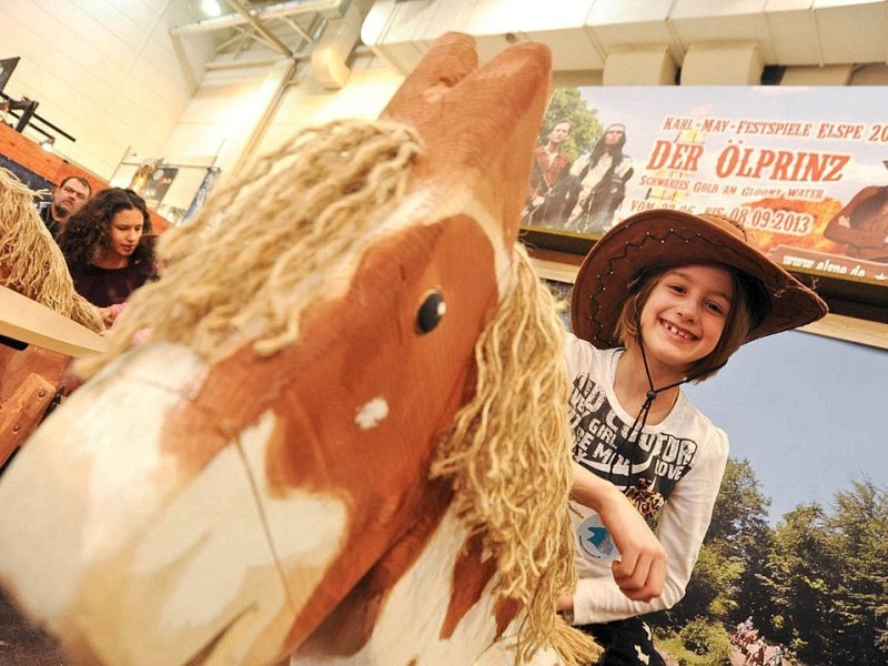 Am Samstag, den 16. März 2013 findet in der Messe Essen die weltgrößte Pferdemesse - Equitana statt. Im Bild Lorena 8Foto: Alexandra Roth/ WAZ FotoPool
